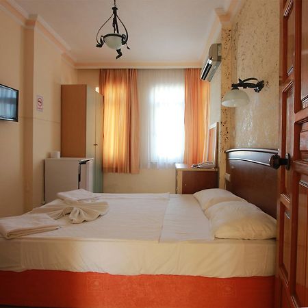 Elegant Baronessa Apart Hotel 阿拉尼亚 外观 照片